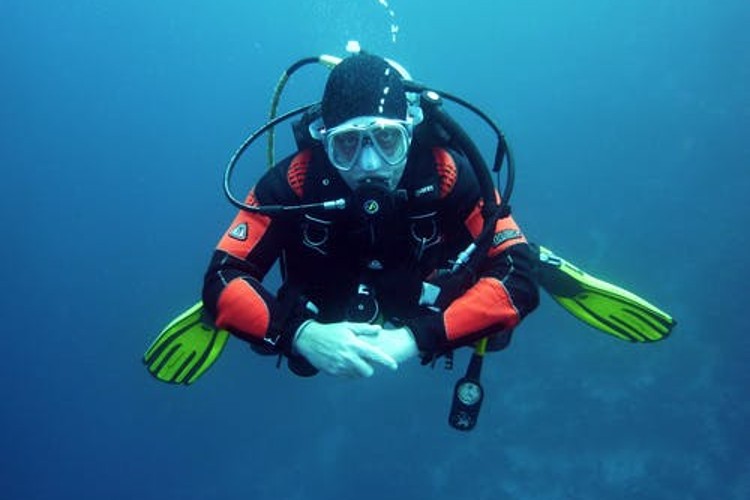Best 40+ Scuba Diving Instagram Captions