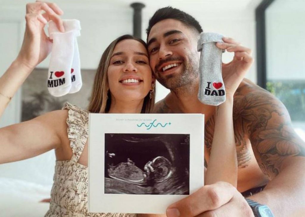 31 Best Couple Maternity Photo Captions For Instagram