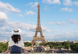 Amazing Captions For Paris Photos